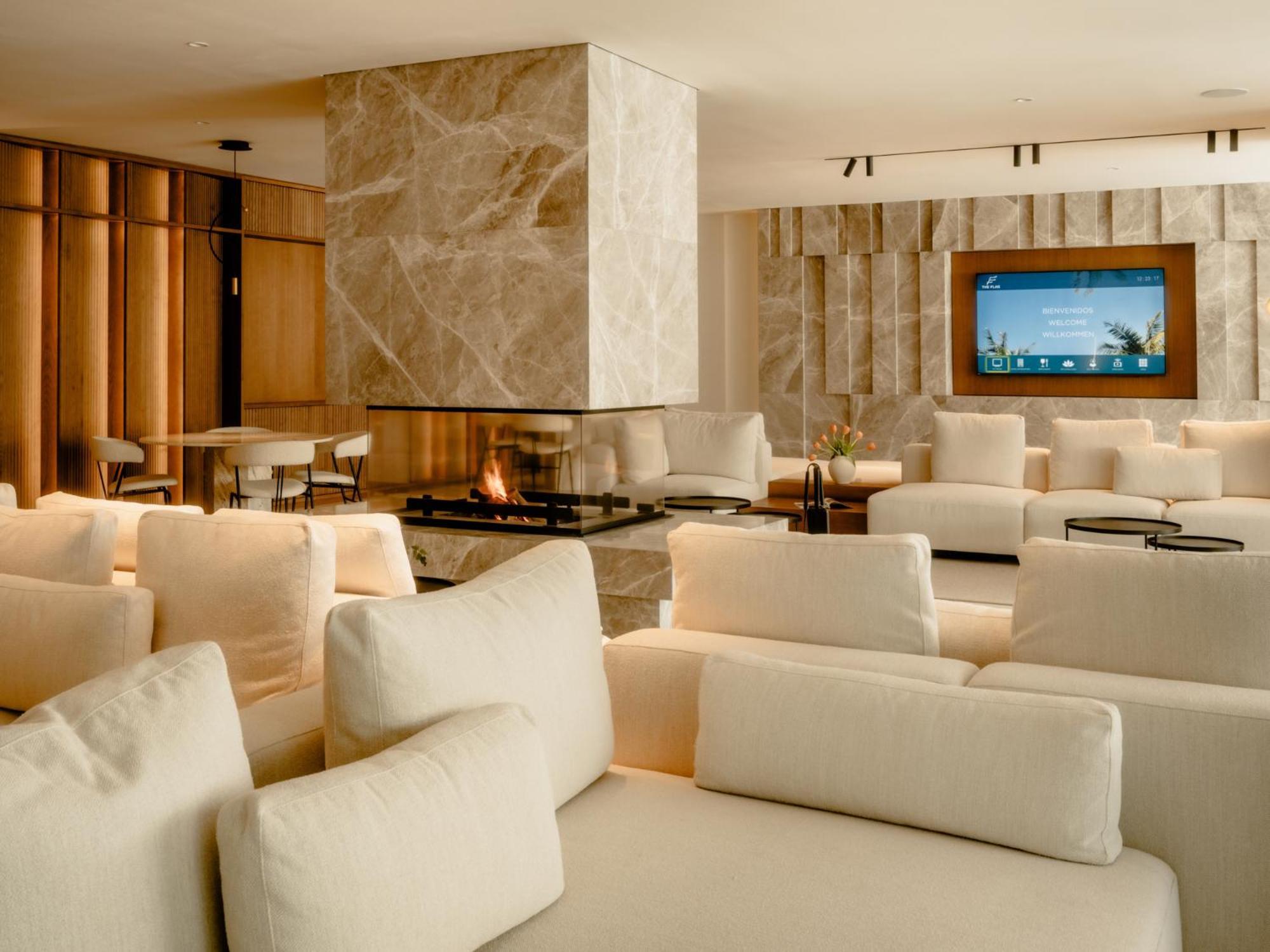 The Flag Hotel Marbella, Estepona Adult Recommended Eksteriør billede